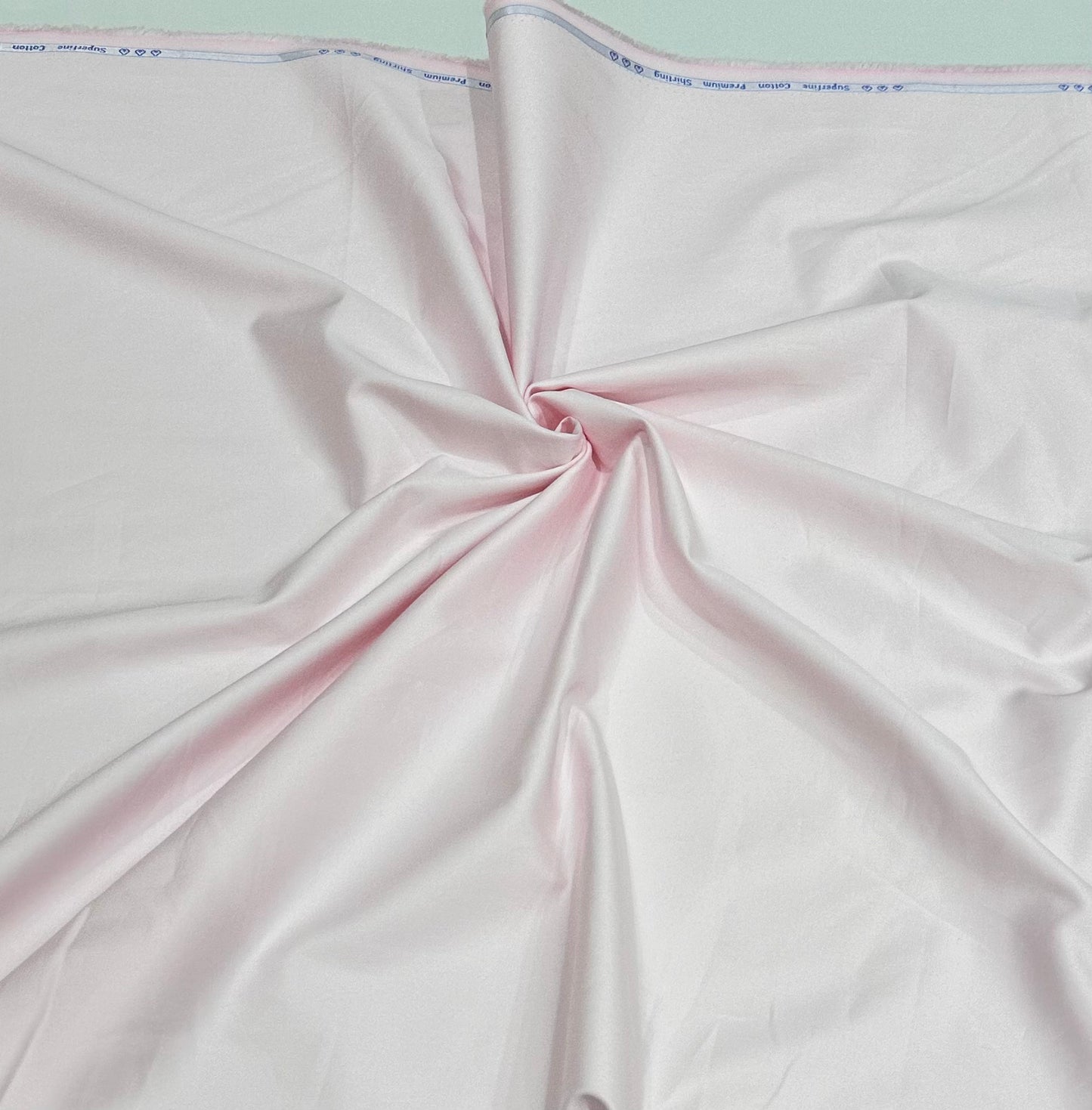 कॉटन साटन फ़ैब्रिक - पेस्टल पिंक (सुपरफ़ाइन)