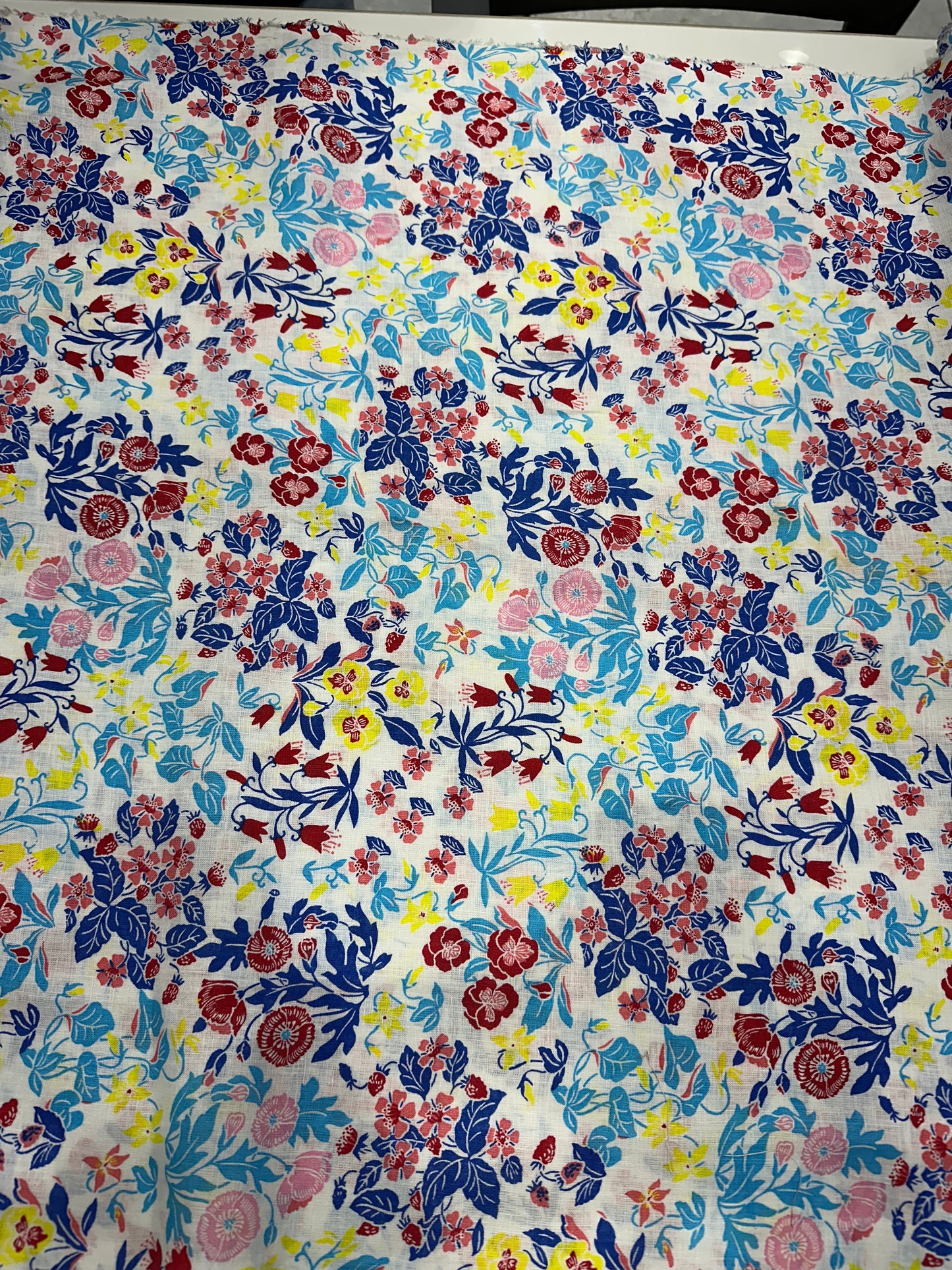 100% Linen Printed Fabric – Multicolor Floral on White Base