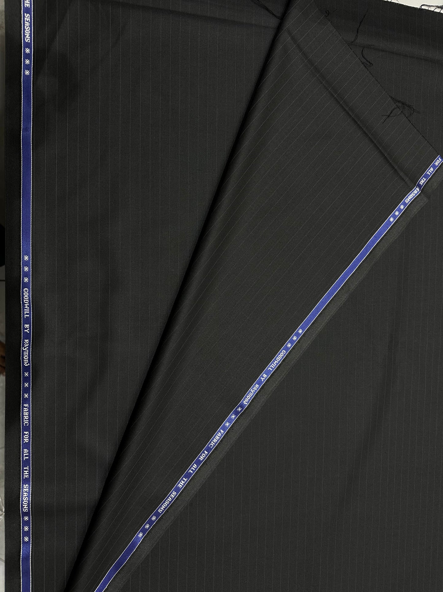 Italian Suiting Fabric – Charcoal Grey with Subtle Stripes