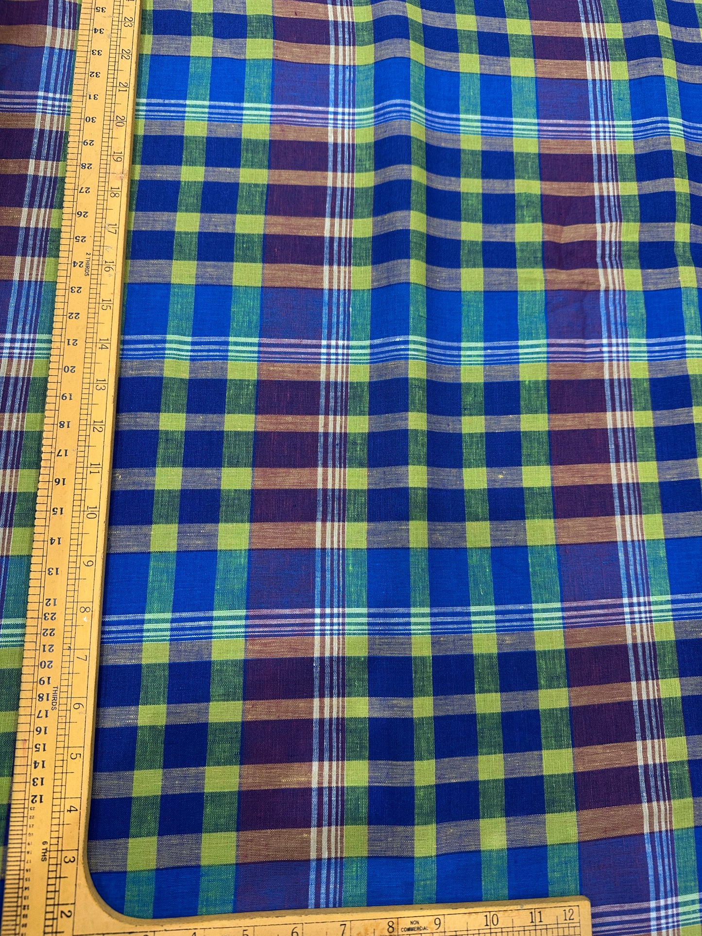 100% शुद्ध लिनन चेक फ़ैब्रिक - बहुरंगी नीला, हरा और भूरा चेक