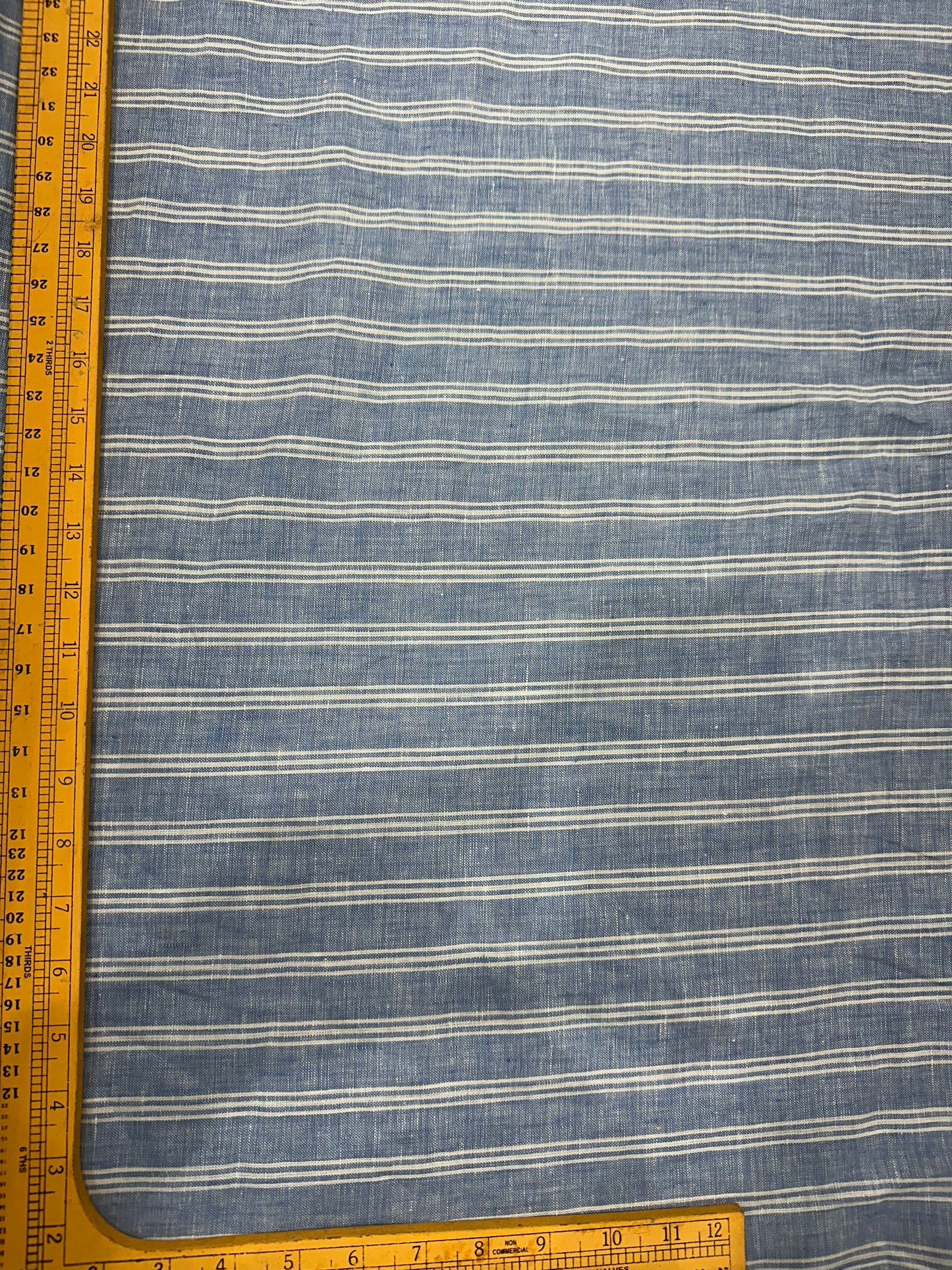 100% लिनन चेक/धारीदार कपड़ा - सफेद धारियों वाला नीला