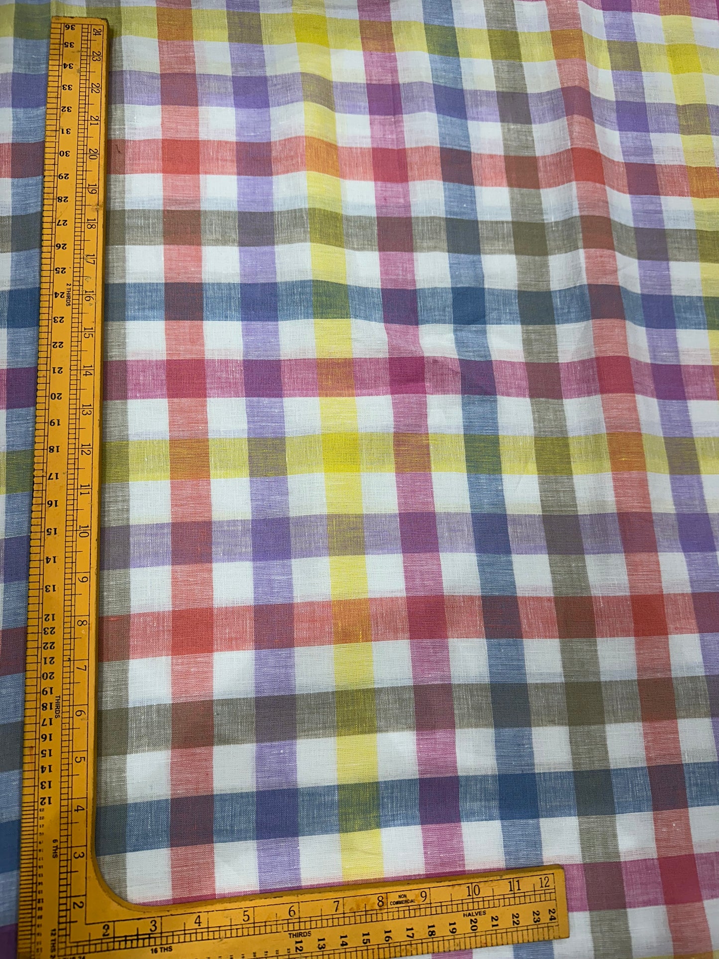 100% लिनन चेक फ़ैब्रिक - बहुरंगी