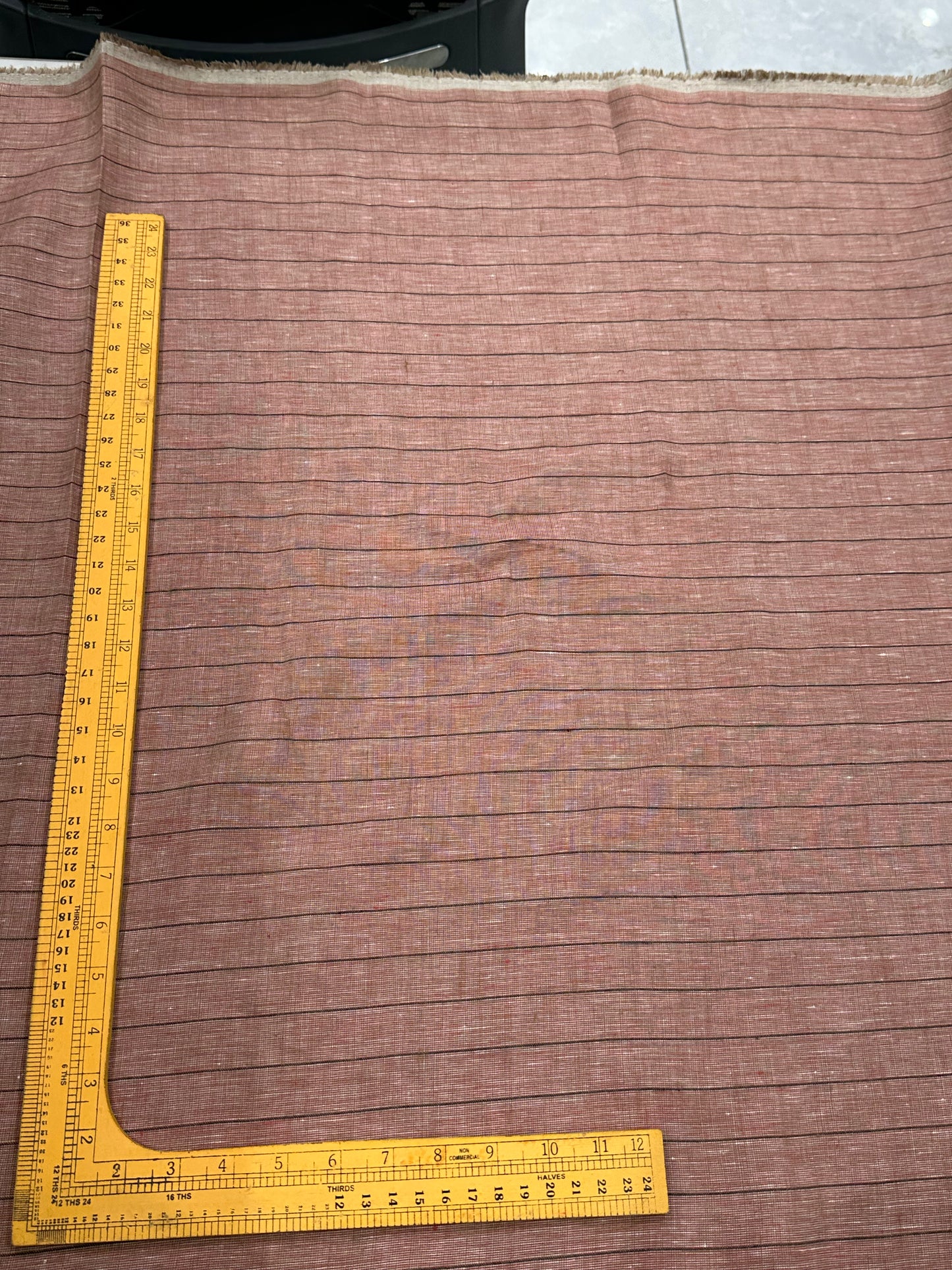 100% शुद्ध लिनन चेक फ़ैब्रिक - हल्के धारीदार चेक के साथ गर्म कॉपर ब्राउन